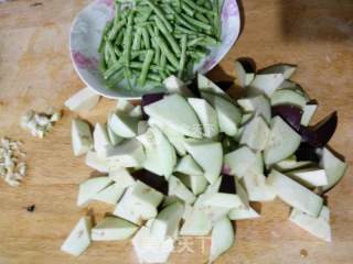 豆角烧茄子的做法步骤：2