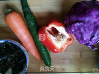 五环蔬菜沙拉的做法步骤：1