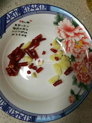 手撕包菜的做法步骤：3