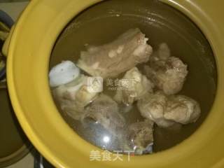 白菜干陈肾香菇汤的做法步骤：5