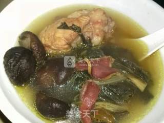 白菜干陈肾香菇汤的做法步骤：7