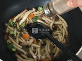 鸡汁蟹味菇的做法步骤：5