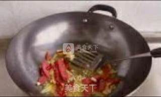 香肠炒灰灰菜的做法步骤：3