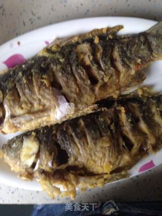 香酥麻辣鲫鱼的做法步骤：6