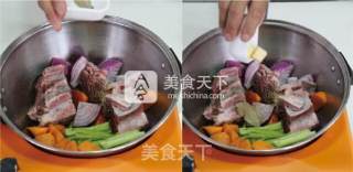 红酒焖牛肉的做法步骤：2