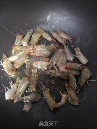 虾仁蛋清汤的做法步骤：2