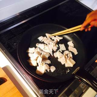 回锅肉的做法步骤：5