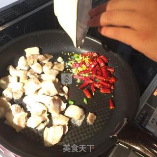 回锅肉的做法步骤：6