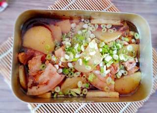 饭盒版土豆蒸肉的做法步骤：1