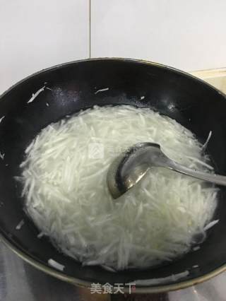 萝卜丝汤的做法步骤：4