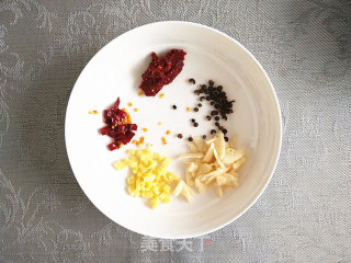 酱香豆干的做法步骤：1