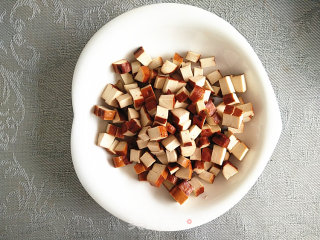 酱香豆干的做法步骤：4