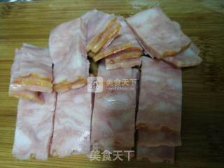 培根炒松花菜的做法步骤：2