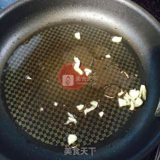 爆炒香肠的做法步骤：4