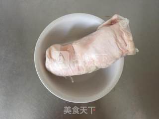 自己动手炼一罐中式酥皮精华——炼猪油的做法步骤：1