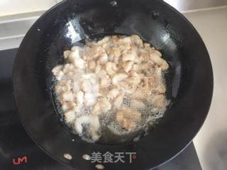 自己动手炼一罐中式酥皮精华——炼猪油的做法步骤：7