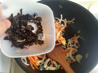 包菜炒粉丝的做法步骤：9