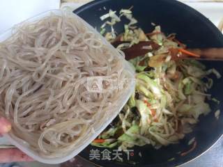 包菜炒粉丝的做法步骤：14