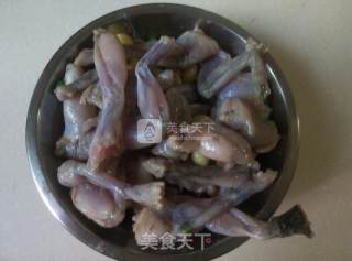 双椒牛蛙的做法步骤：3