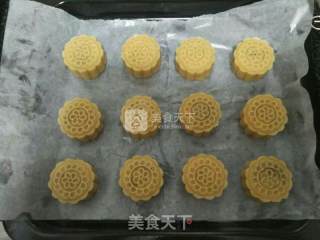 五仁馅月饼的做法步骤：12