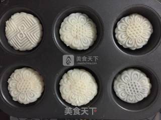 冰皮月饼的做法步骤：3