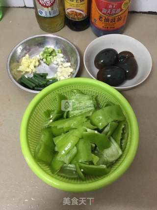 虎皮青椒的做法步骤：8