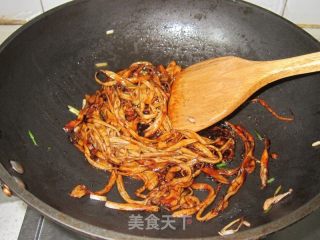 干煸手撕杏鲍菇的做法步骤：8