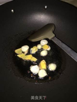 油渣白菜的做法步骤：2
