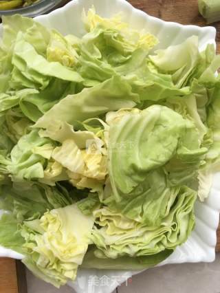 陈醋圆白菜的做法步骤：1