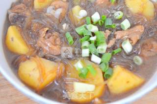 酱香鸡腿土豆炖粉丝的做法步骤：15