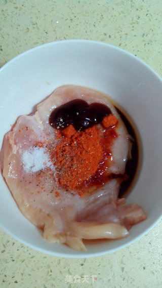 烤鸡肉意面沙拉的做法步骤：2