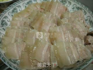 荷兰豆炒五花肉的做法步骤：2