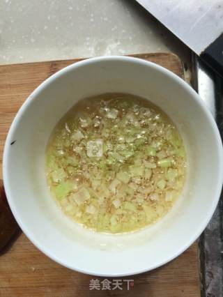 茄子腊肉酥饼的做法步骤：2