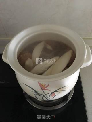 花胶排骨猴头菇汤的做法步骤：6