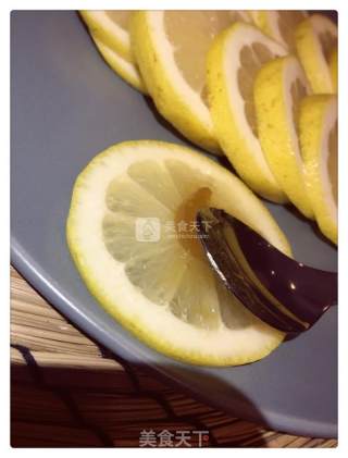 蜂蜜柠檬茶的做法步骤：3