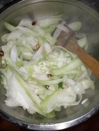 葫芦瓜丸子粉丝汤的做法步骤：7