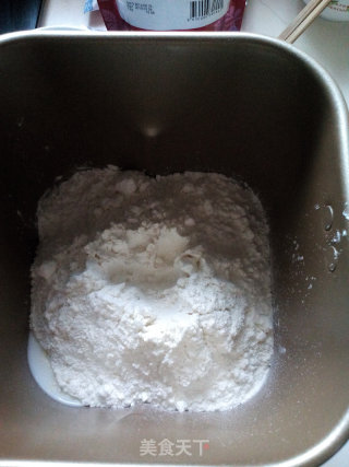 蔓越莓土司的做法步骤：2