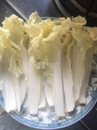香肠皮蛋金针菇娃娃菜的做法步骤：2