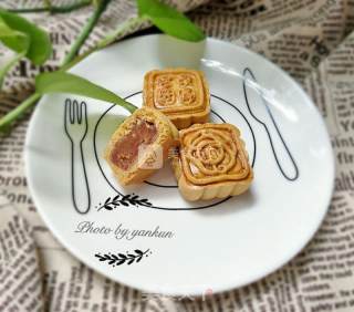 广式月饼的做法步骤：16