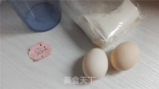玫瑰花朵蒸蛋糕的做法步骤：1