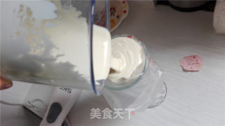 玫瑰花朵蒸蛋糕的做法步骤：5