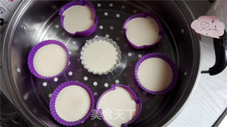 玫瑰花朵蒸蛋糕的做法步骤：6