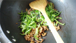 青椒肉丝打卤面的做法步骤：4