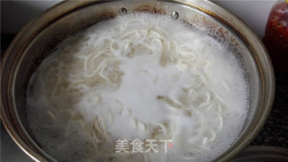 青椒肉丝打卤面的做法步骤：7