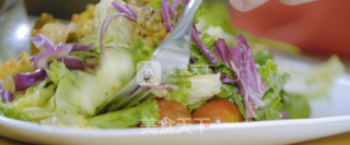 韩国牛里脊泡菜沙拉的做法步骤：8