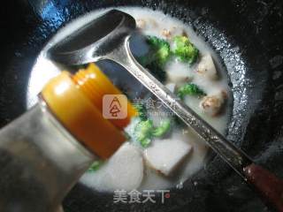 西兰花煮香芋的做法步骤：5