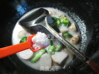 西兰花煮香芋的做法步骤：6