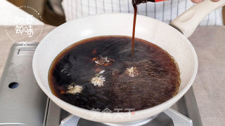 酱汁三文鱼头的做法步骤：4