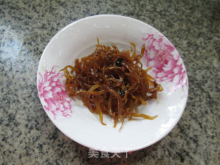 丁香鱼炒茄子的做法步骤：2