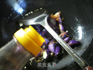 丁香鱼炒茄子的做法步骤：6